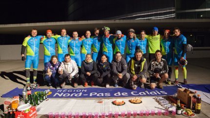 Přátelství, vytrvalost, příběh, který nikdo z účastníků nezapomene - Paris-Roubaix na koloběžkách