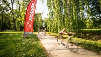 Kickbike je hlavně radost z jízdy....a ti, co znají výrobce a lidi kolem něj, dají za pravdu...výrobců koloběžek je plno, ale s tím koloběžkářským srdcem již méně...